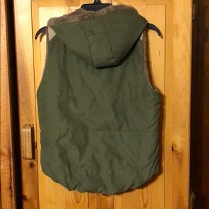 jieliang Jackets & Coats - Olive Green Vest jieliang Jackets & Coats - Olive Green Vest